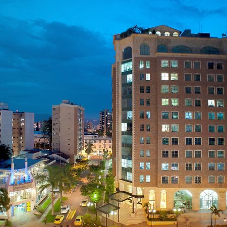 Hotel Dann Carlton בוקארמנגה מראה חיצוני תמונה