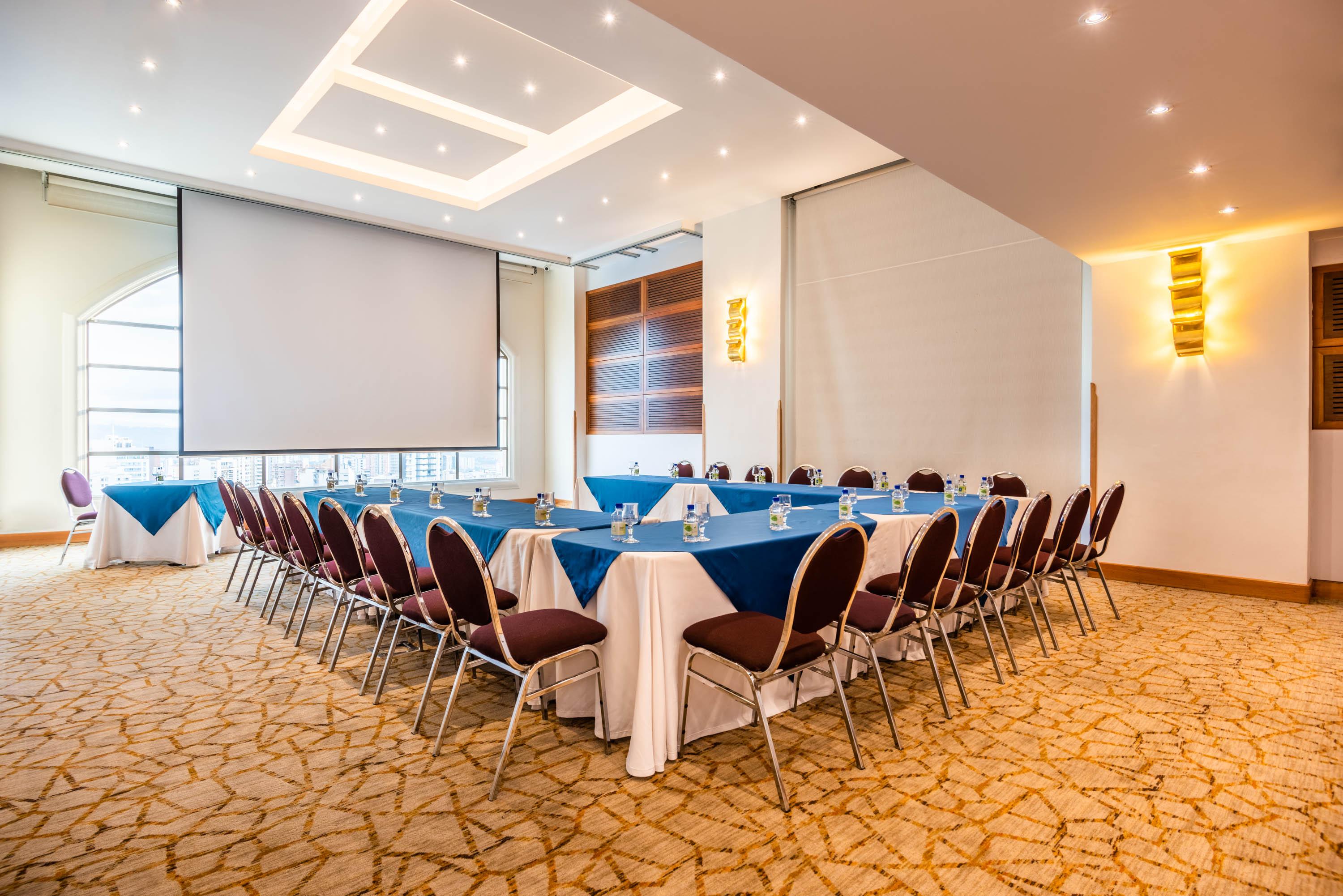 Hotel Dann Carlton בוקארמנגה מראה חיצוני תמונה Meeting room