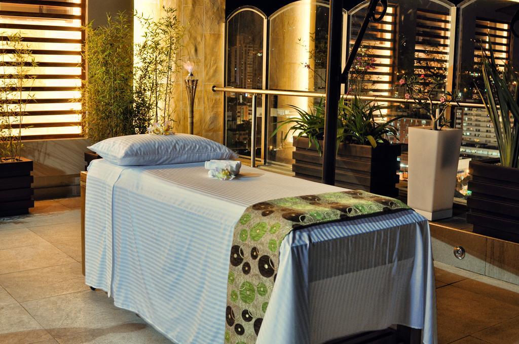 Hotel Dann Carlton בוקארמנגה מראה חיצוני תמונה Massage table