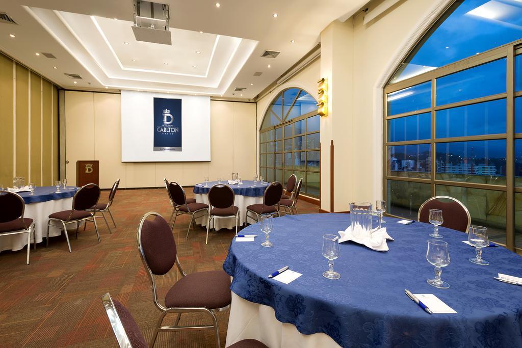 Hotel Dann Carlton בוקארמנגה מראה חיצוני תמונה Meeting room